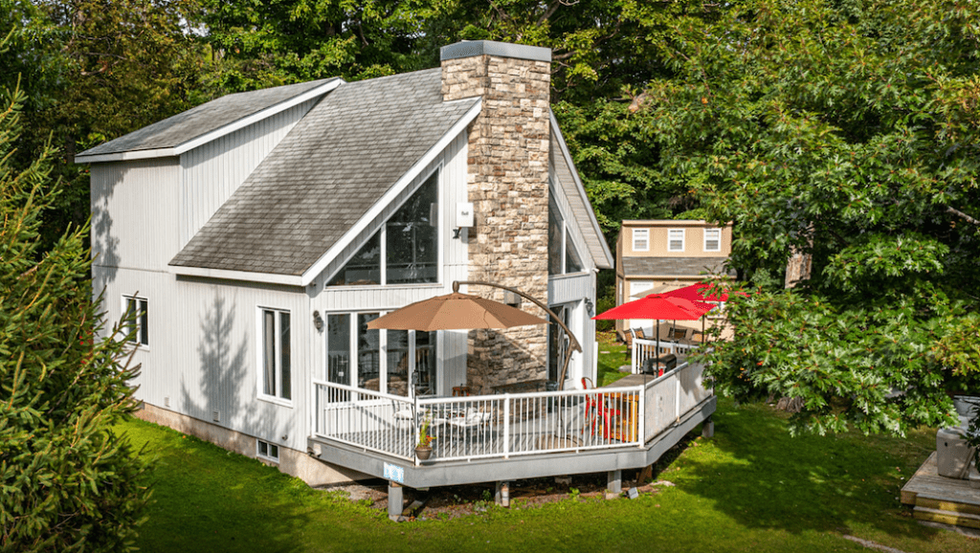 Ivy lane exterior 1024x578