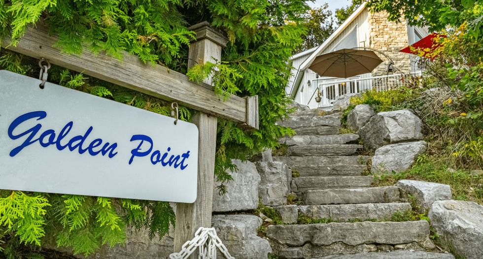 Ivy lane stairs 1024x550