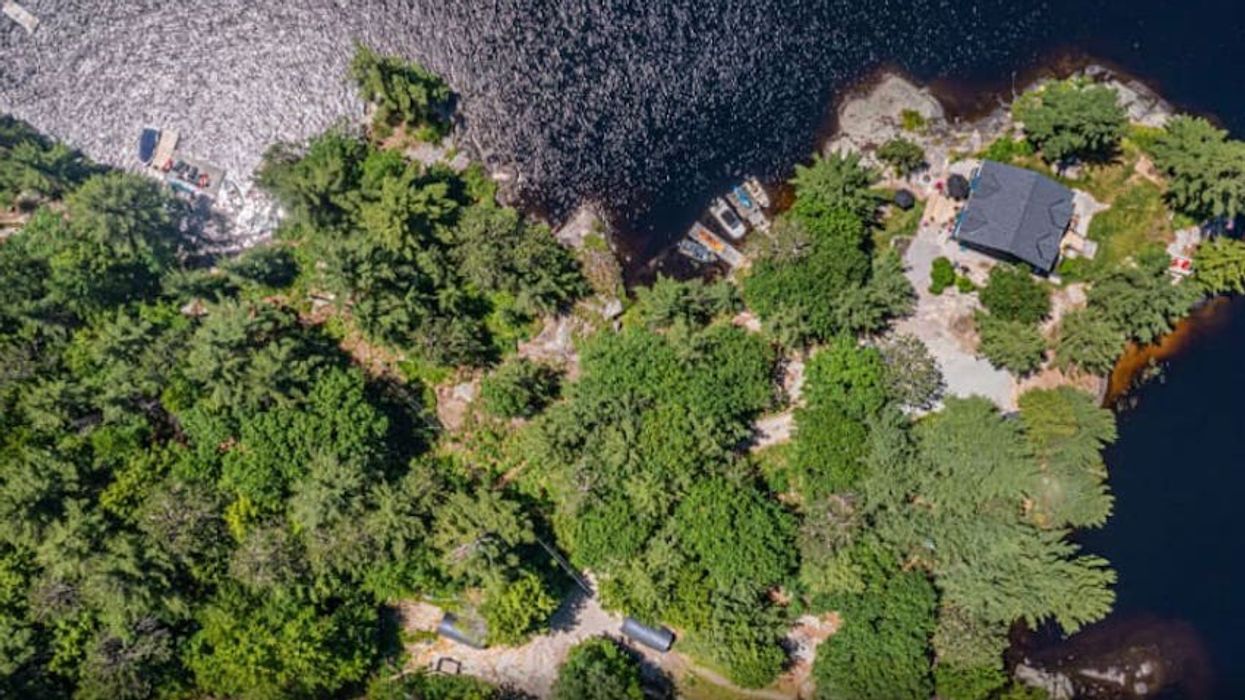 Great Kahshe Lake Escape: Waterfront Cottage Hits Muskoka Market