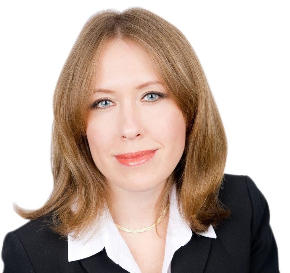 Kat portrait cut e1558544173943