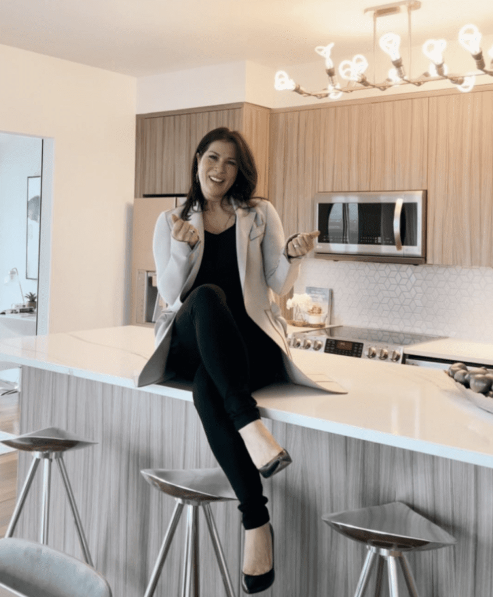 Kendra connelly 847x1024