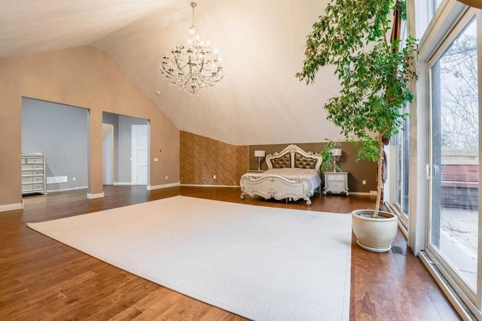 king mansion for sale