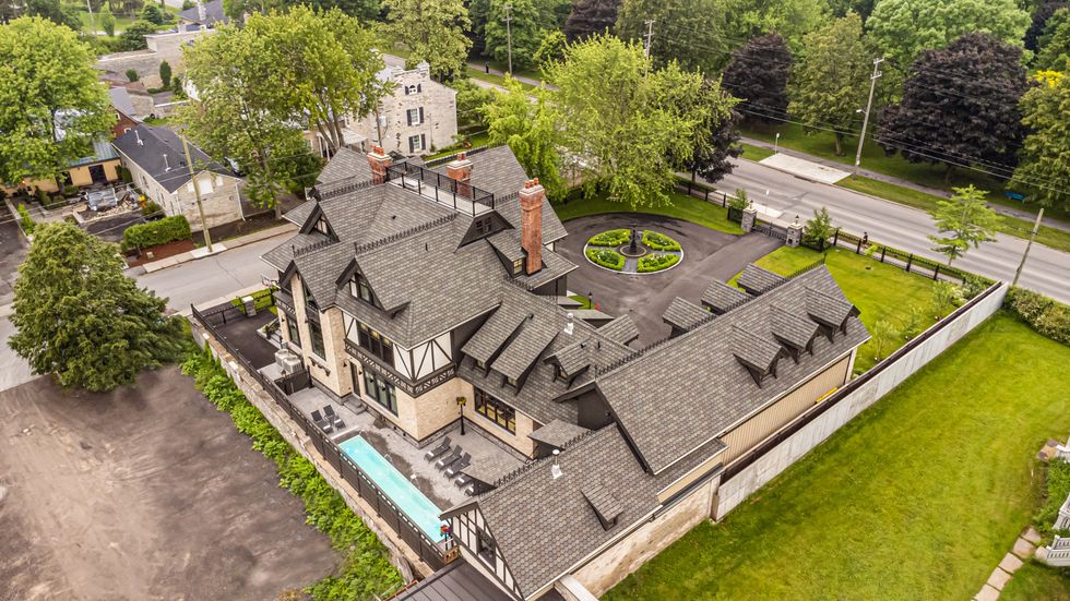 Kingston mansion 