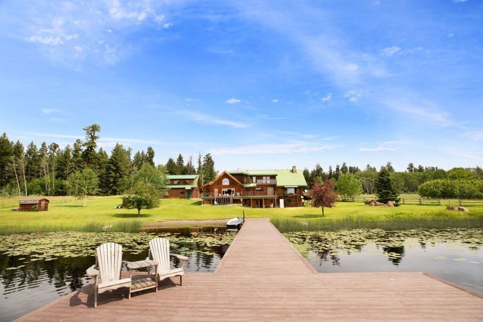 Lakehouse exterior 39428 1 1024x683