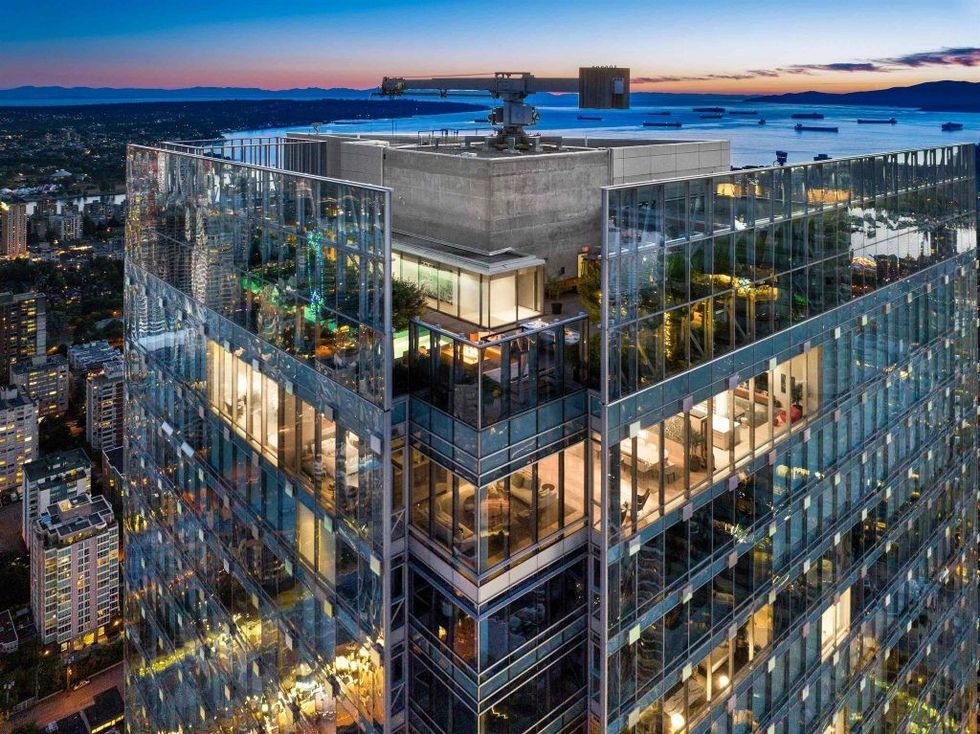 Living shangri la penthouse 2 vancouver tallest building 2 1024x767