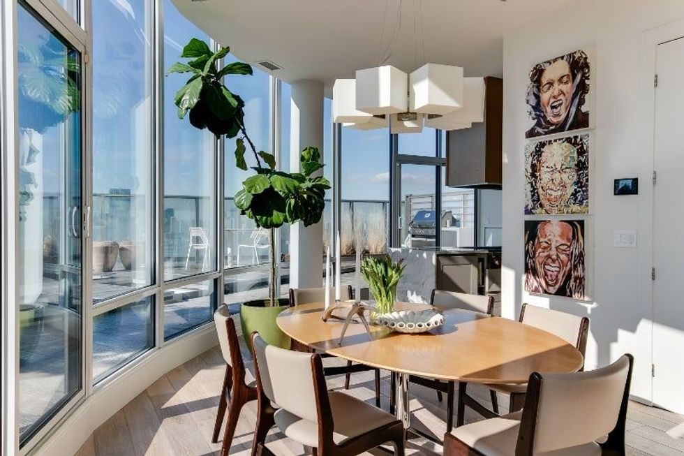 Market street023 dining room min