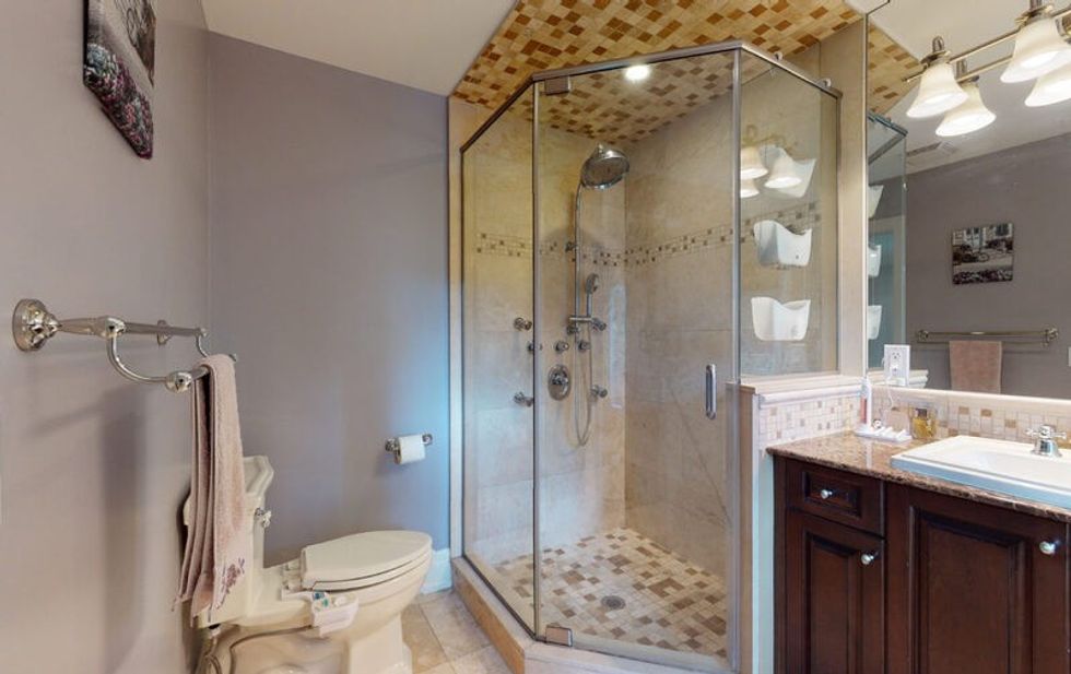 Master ensuite bath 2 1170x738 1