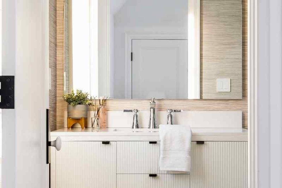 Niagara estate bath 3