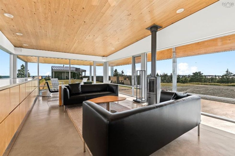 Oceanfront property 10