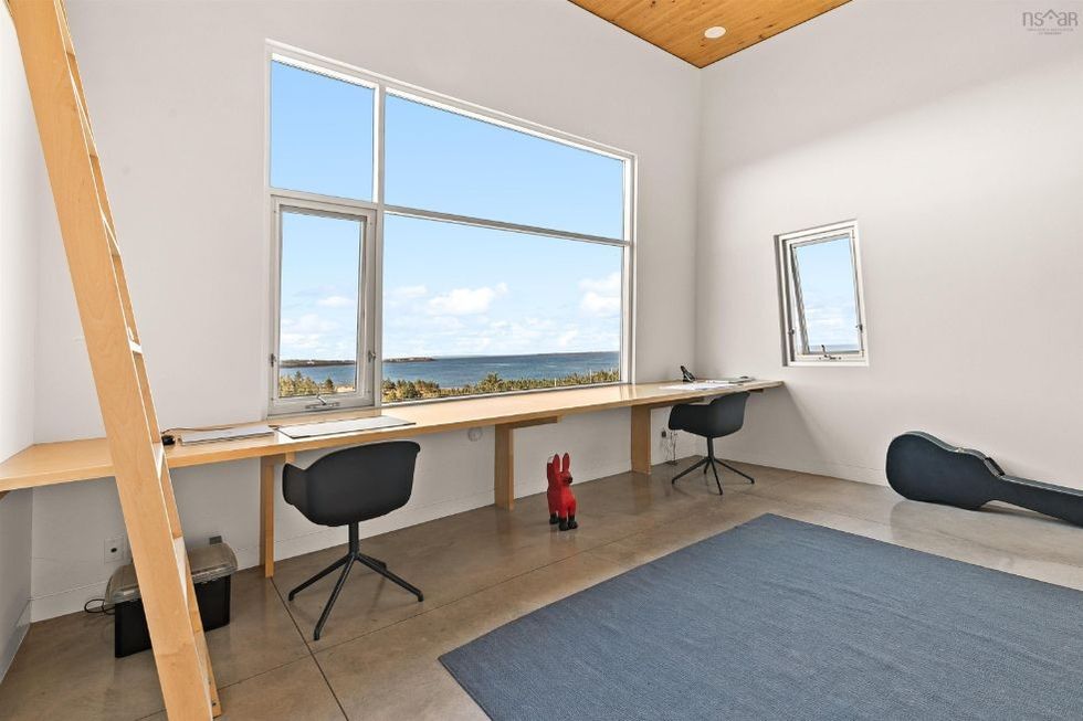 Oceanfront property 15