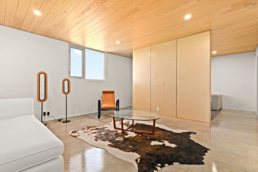 Oceanfront property 18