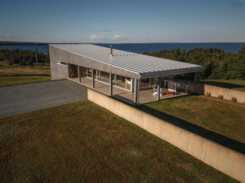 Oceanfront property 4