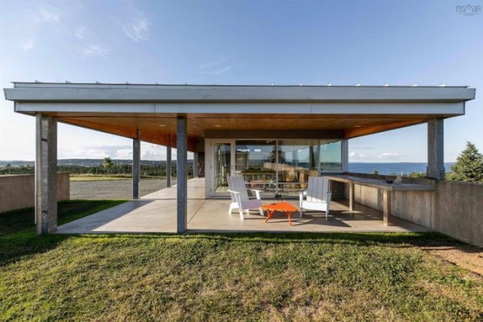 Oceanfront property 5