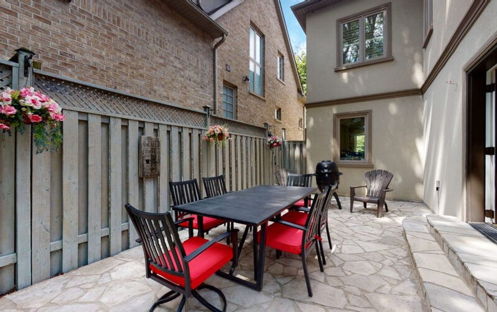 Outdoor patio 1170x738 1