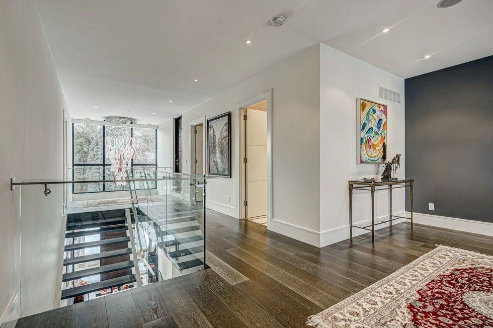 Oyv3aubdghideppvhzwl