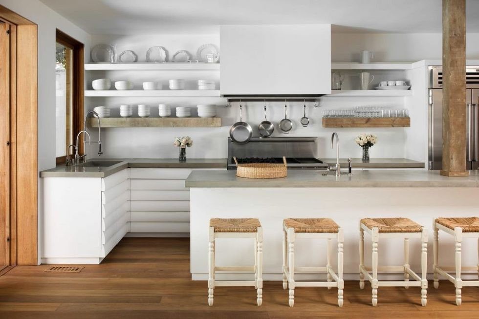 Pamela anderson malibu kitchen 1024x683