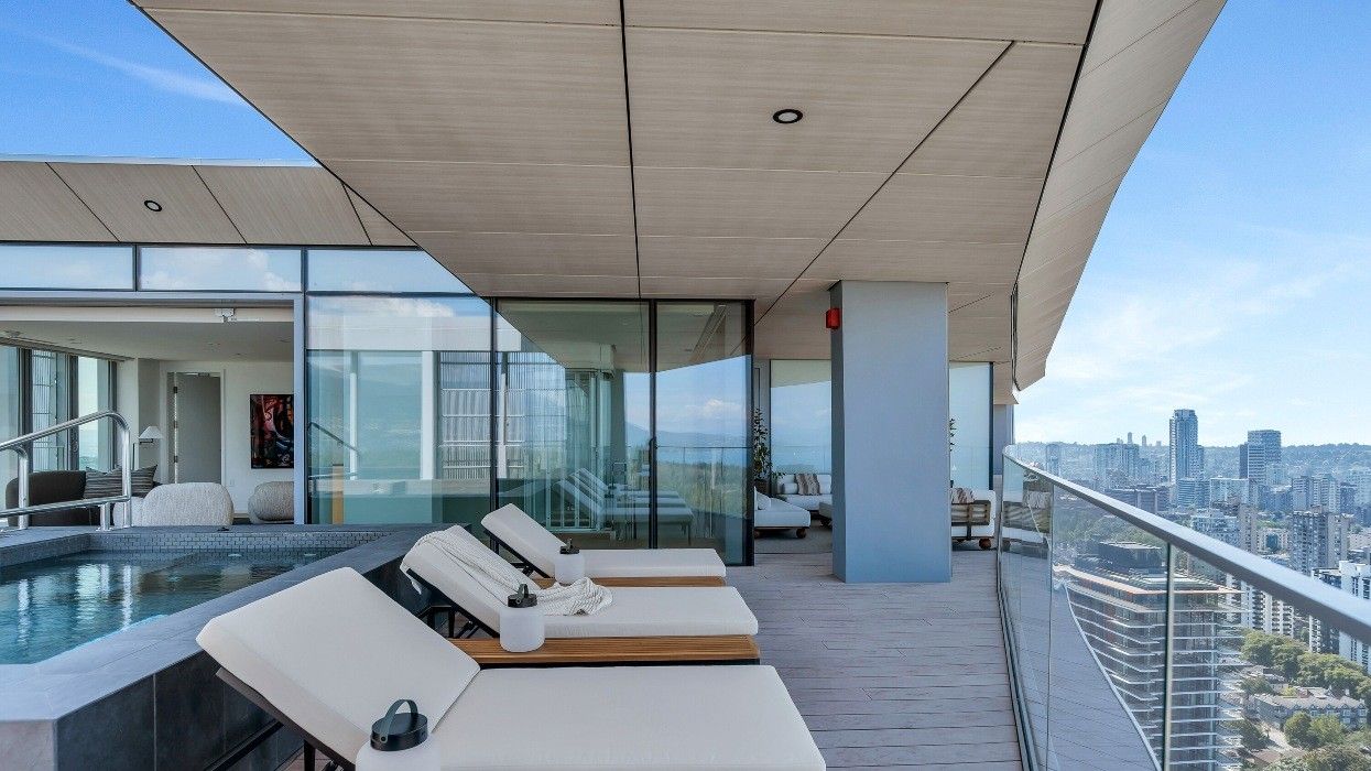 PH1 atop the Alberni by Kengo Kuma tower at 1568 Alberni Street in Vancouver.