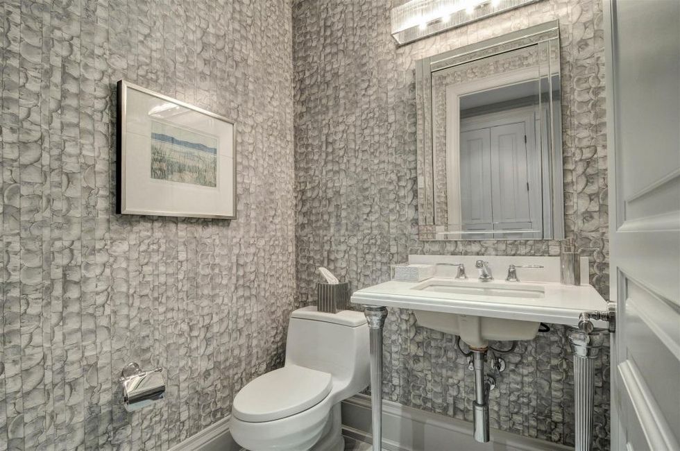 Powderroom 1 1024x679