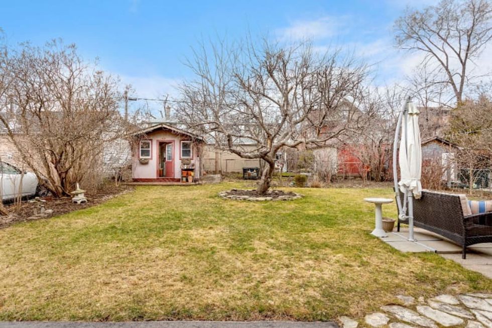 Queens drive yard min