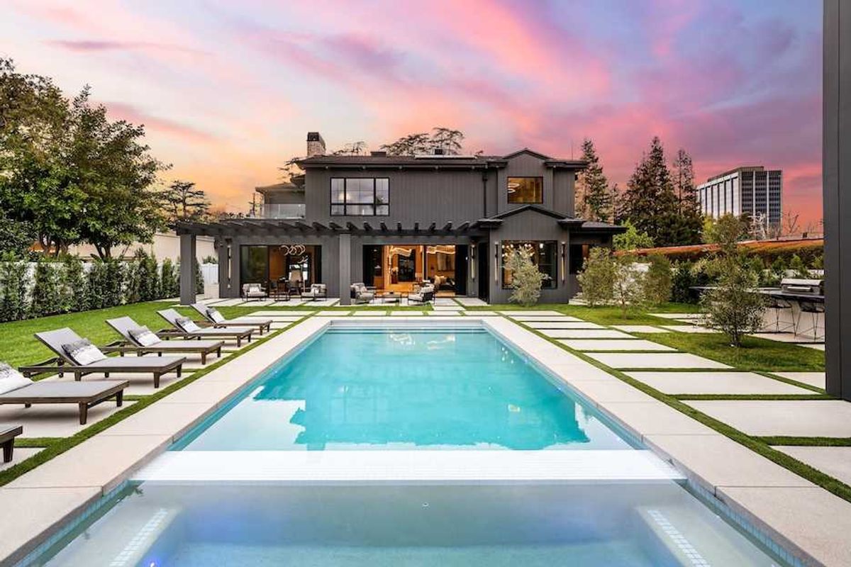 When The Luxury Market Is Cool (And The Neighbours Aren’t), Your Agent Makes All the Difference