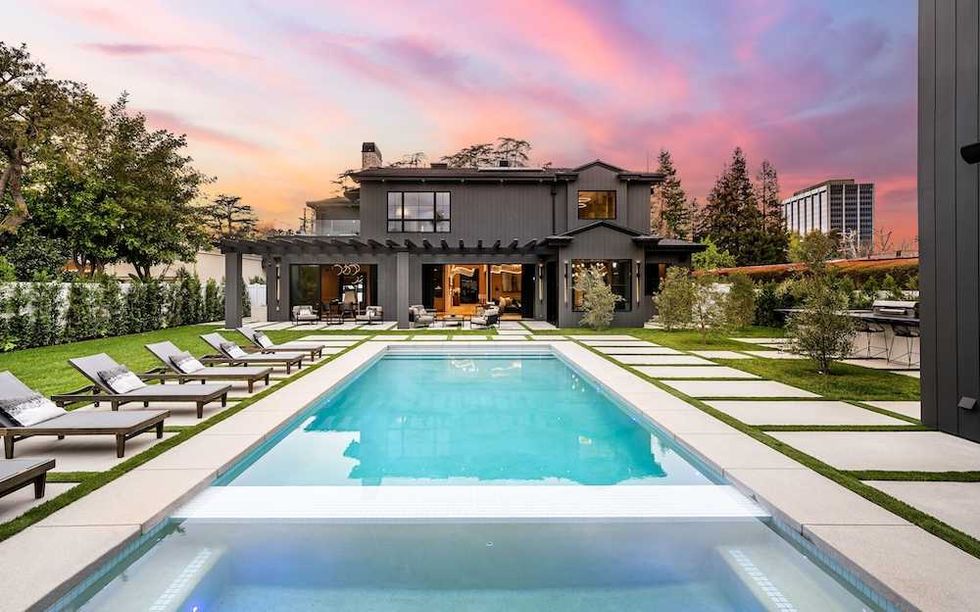 When The Luxury Market Is Cool (And The Neighbours Aren’t), Your Agent Makes All the Difference