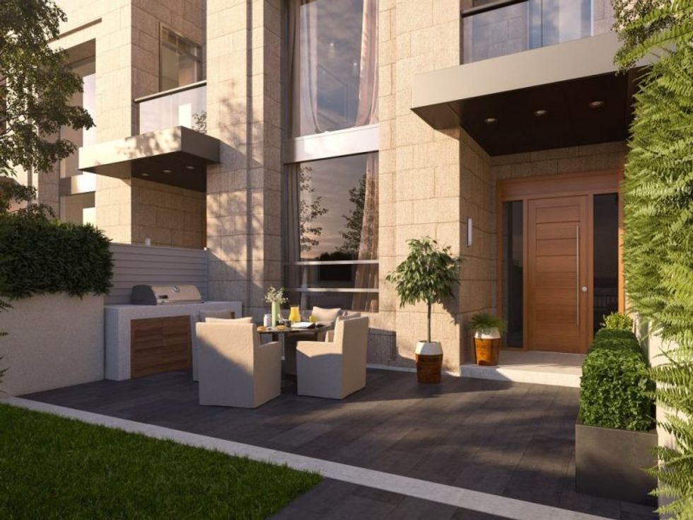 Rsz uev exterior townhome2 1024x768 1 e1605903664813