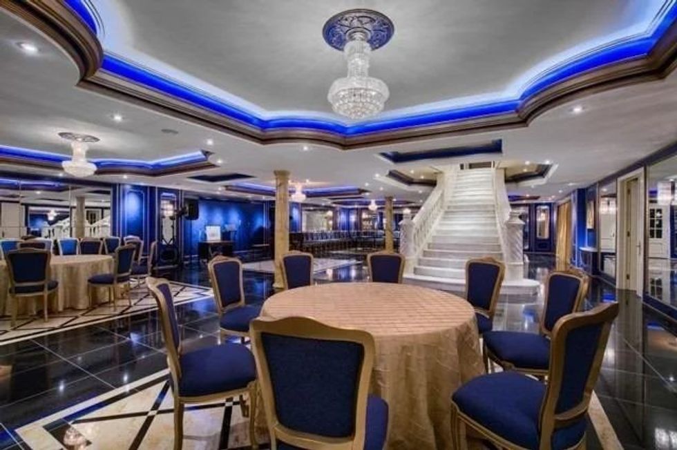 schitts creek mansion