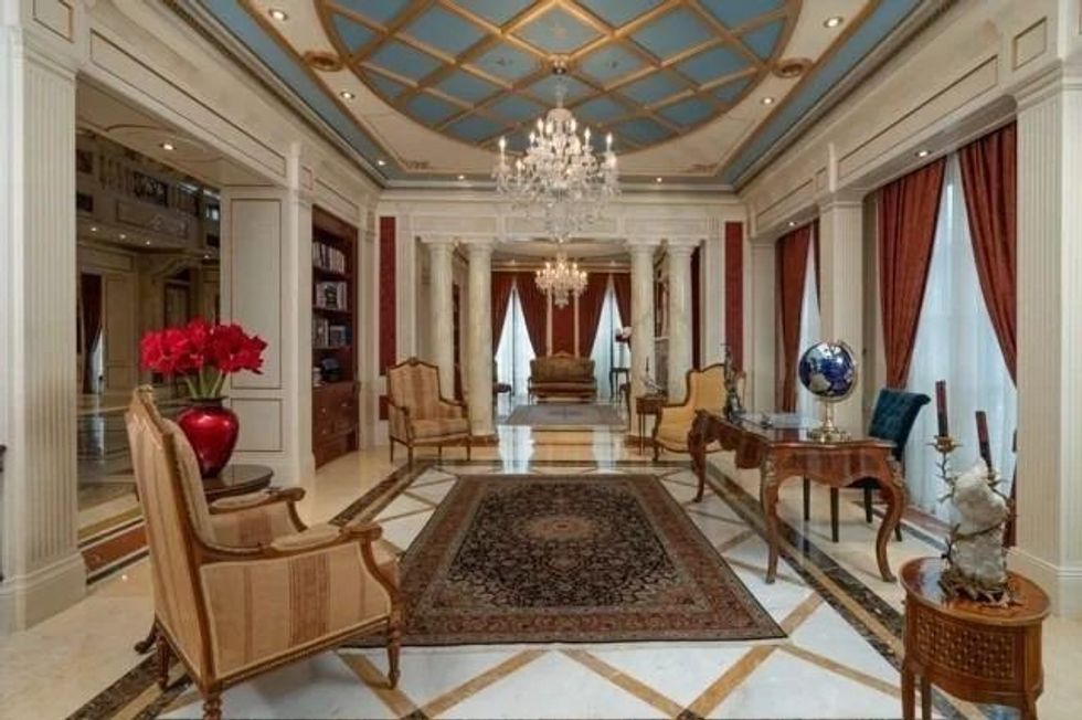 schitts creek mansion