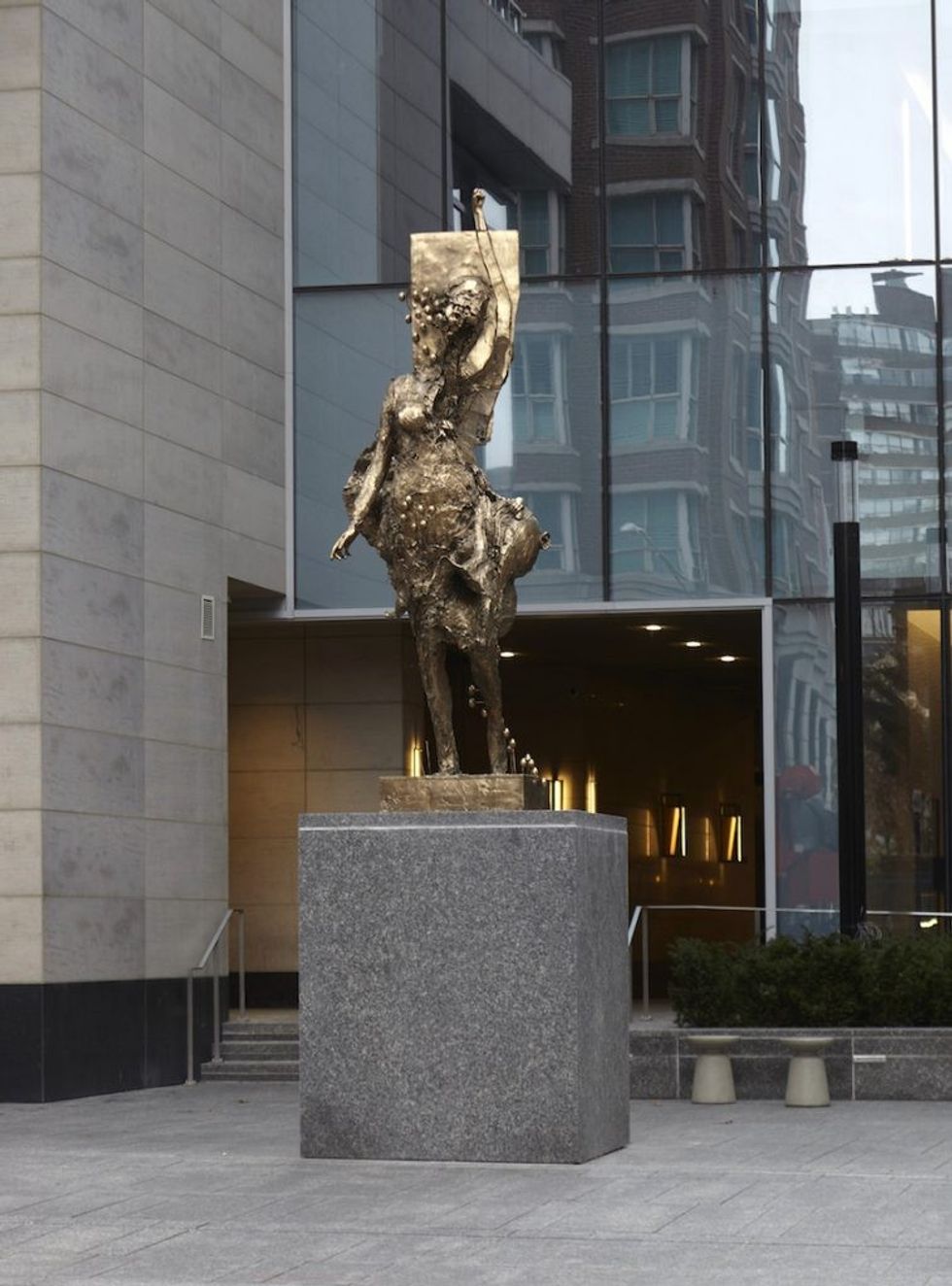 Sculpture installed 758x1024 1