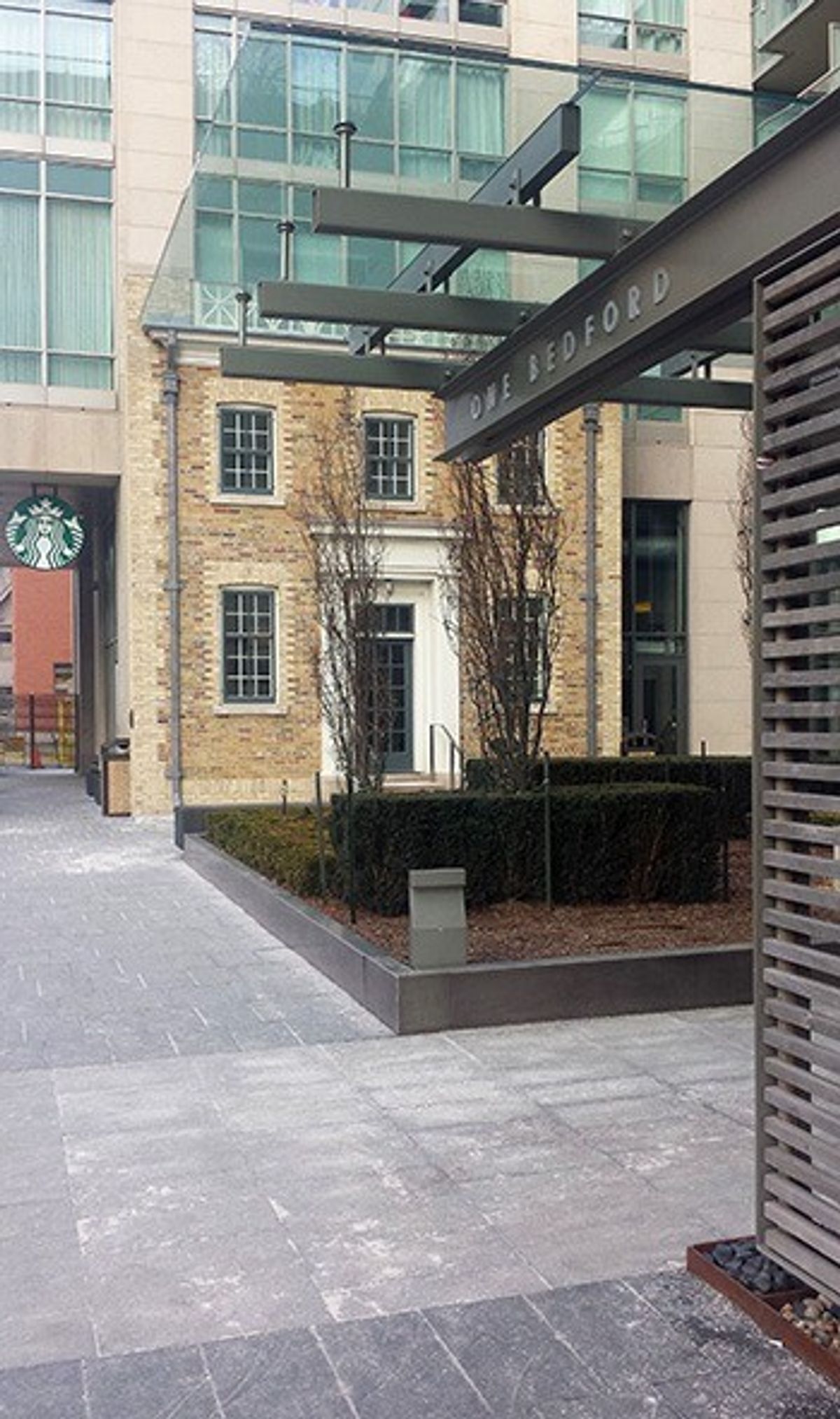 Shinan Govani - One Bedford - Starbucks