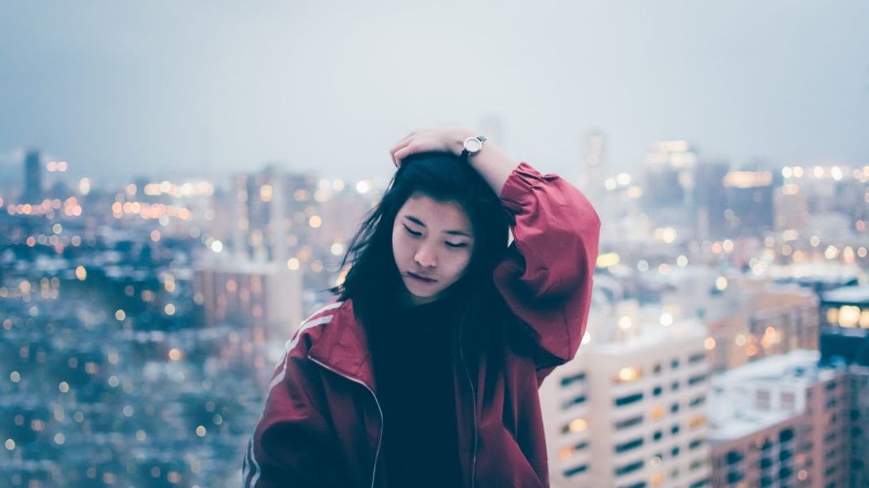 Single Buyers Hesitate Toronto