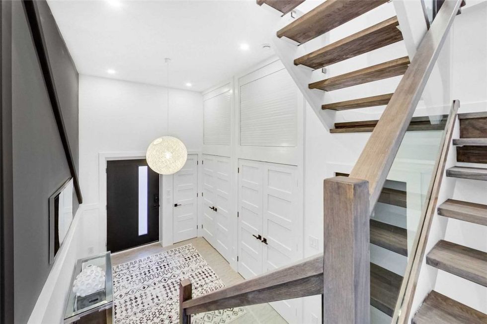skinny house
