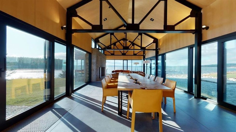 Smith house nova scotia dining two 1024x576