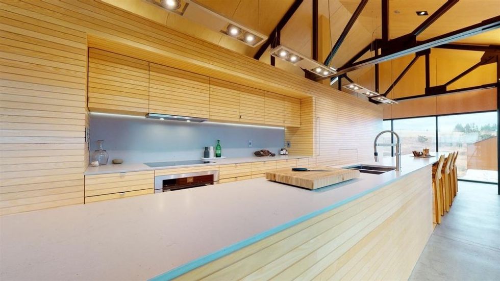 Smith house nova scotia kitchen 4 1024x576