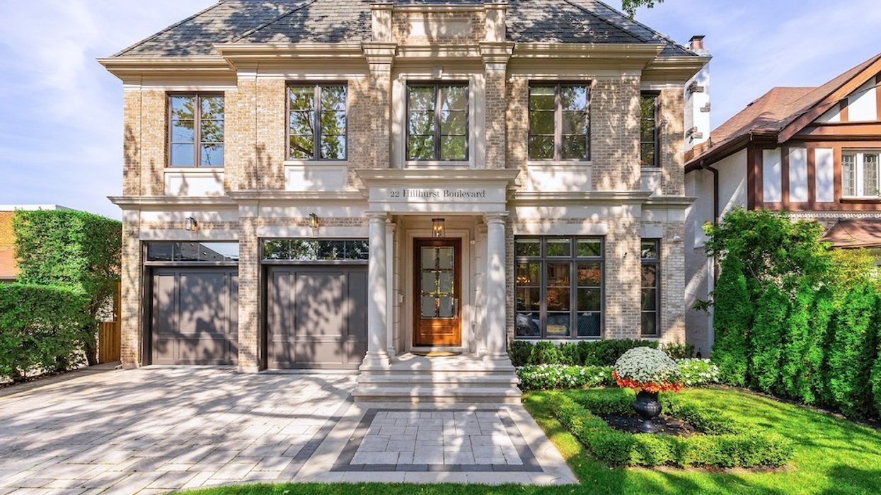 Lavish Estate Fit For Royalty Listed In Lawrence Park South