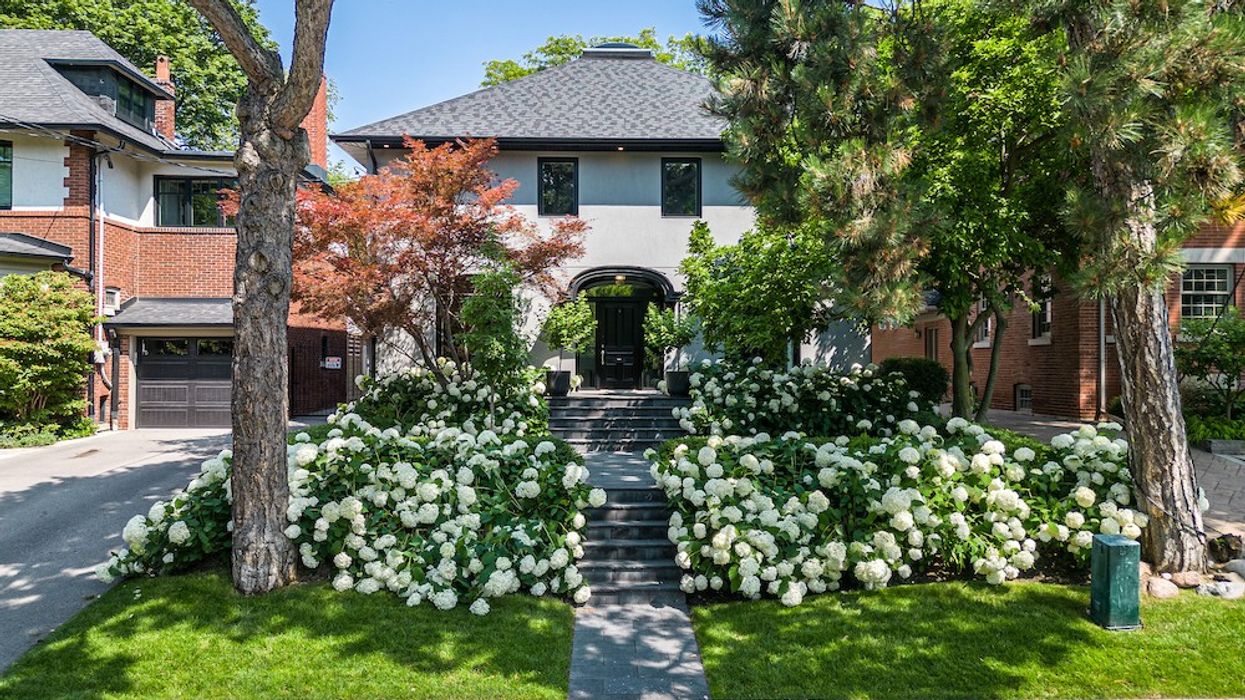 Moore Park Mansion Offers Classic Design With A Modern Edge