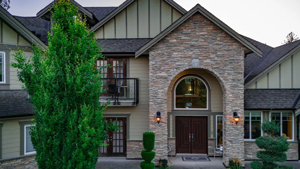 This Maple Ridge Estate Beautifully Blends Nature With Luxury