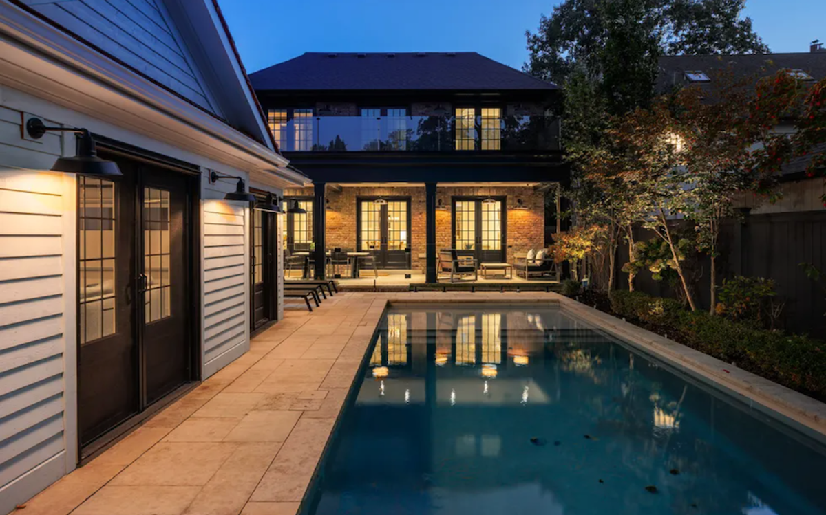 We're Swooning Over This Picture-Perfect Home Just Sold On The Kingsway