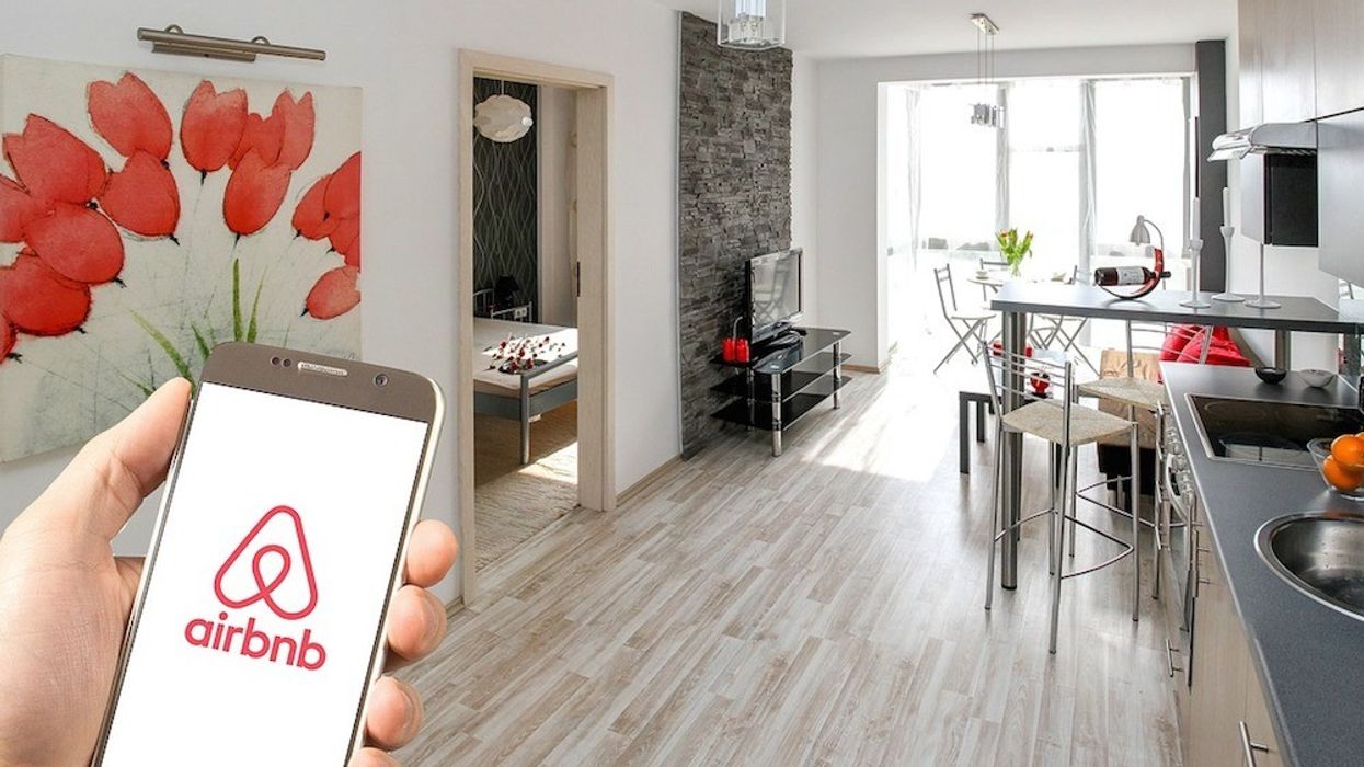 toronto airbnbs hotels