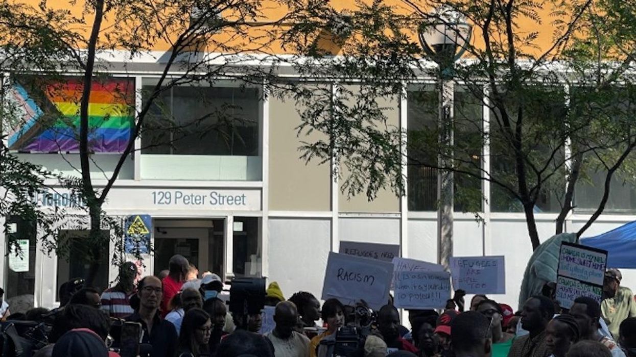 toronto asylum seeker housing