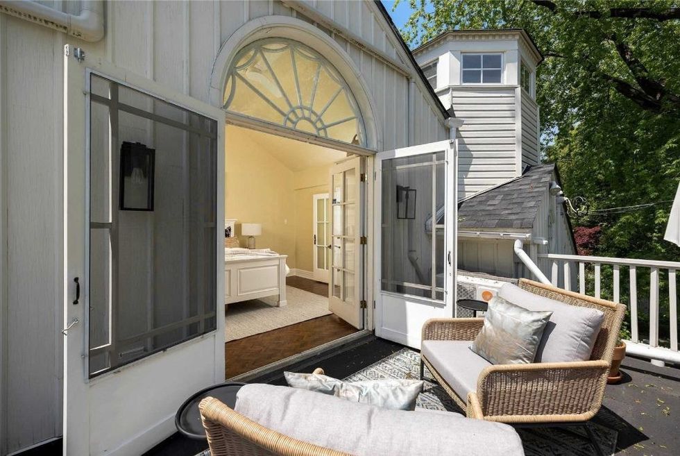 toronto laneway house postal code