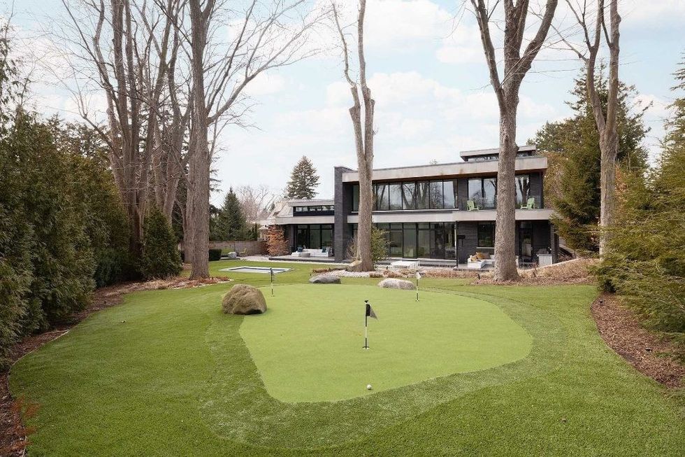 toronto mansion putting green