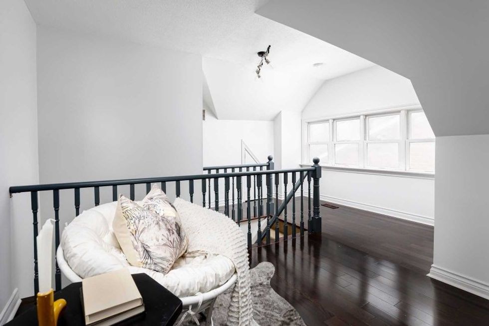 Toronto on ca w5762475 20