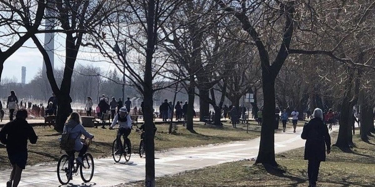 Toronto social distancing