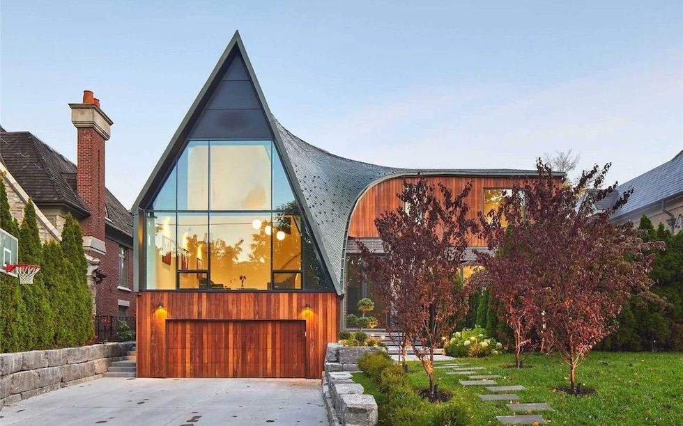 Toronto succession bezier curve