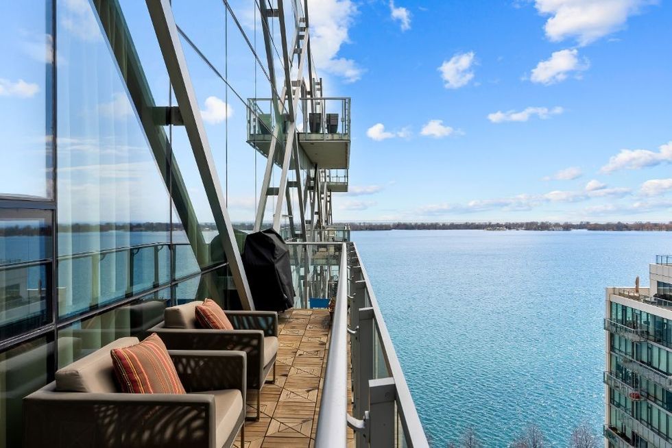 toronto waterfront condo