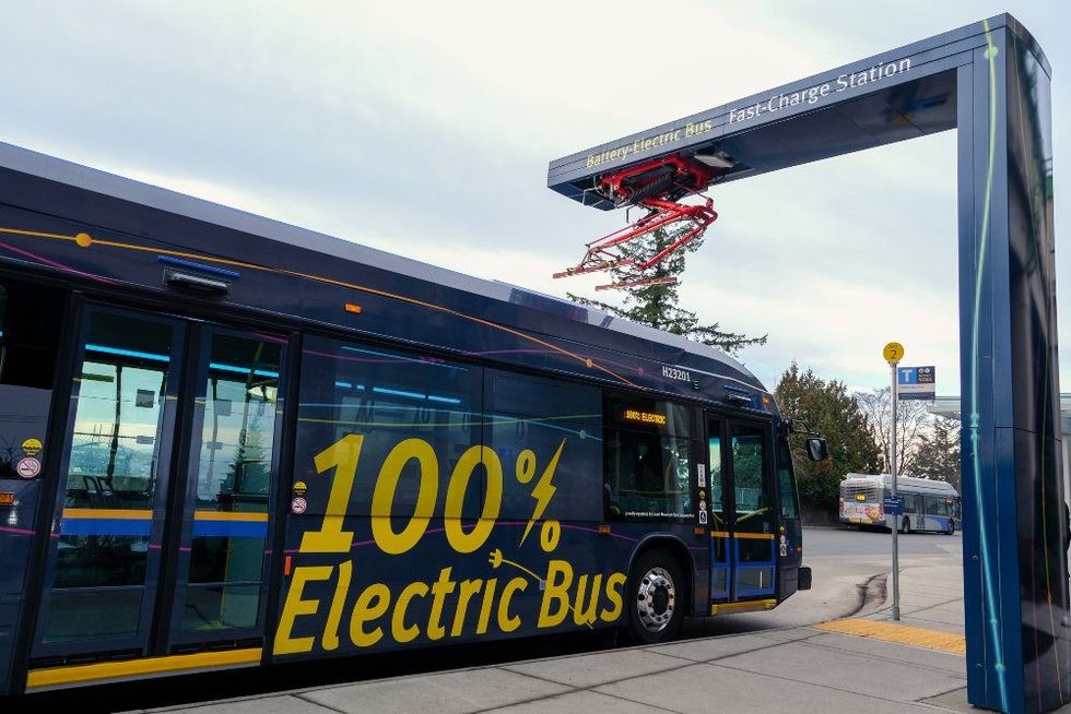 Translink vancouver e bus and charging station