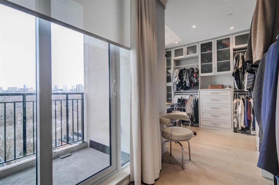 Walkin closet 1 1024x679