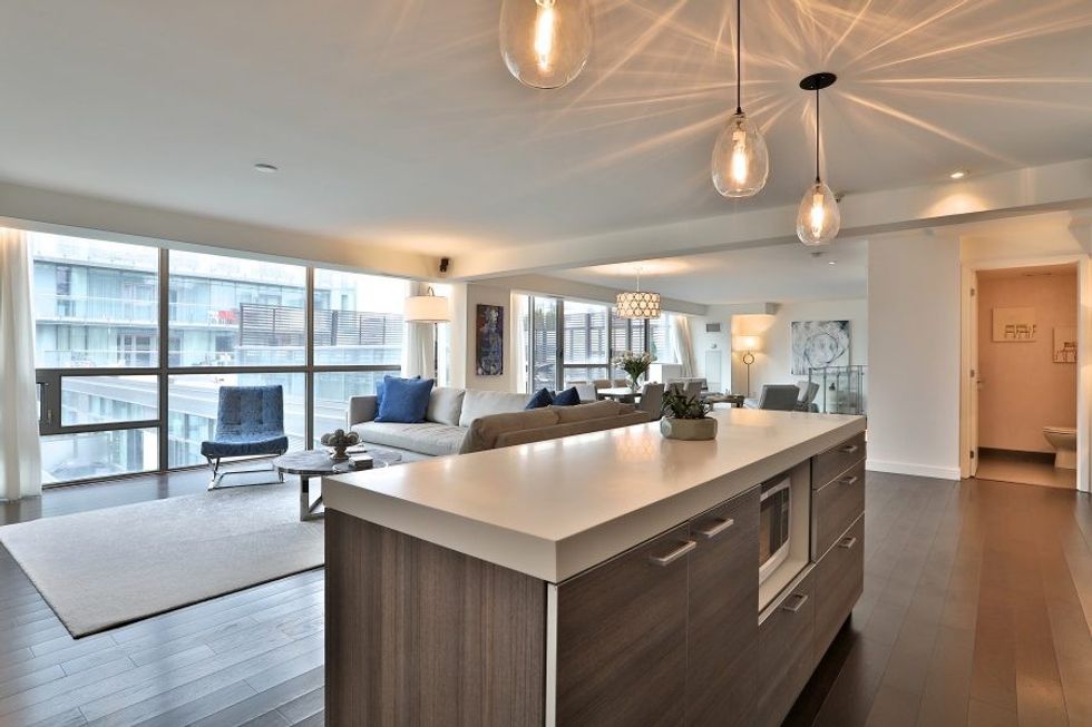 Picture of This Perfect Penthouse In Downtown Toronto Is A Cool $2.2 Million - STOREYS