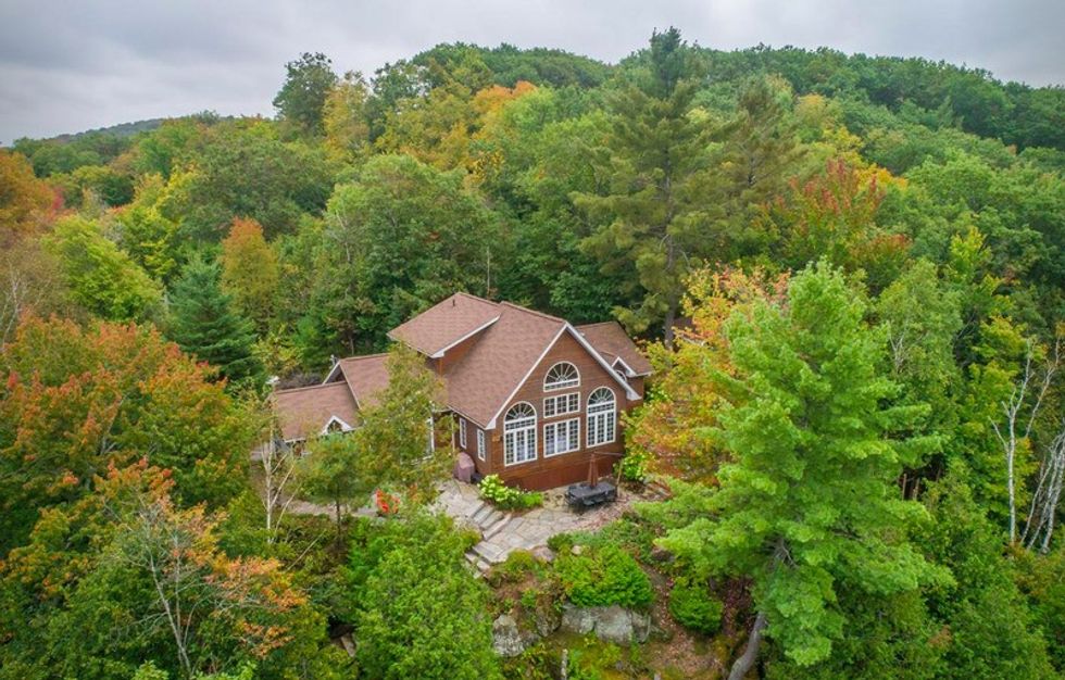 Rent Muskoka Lake House Provides Perfect Vantage Point for Winter